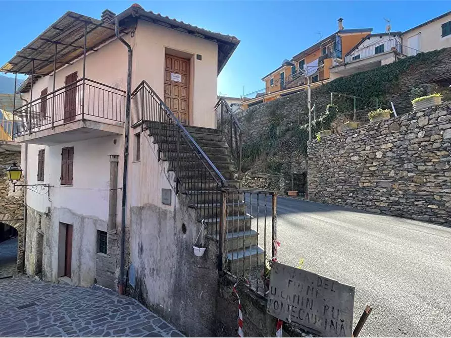 Immagine 1 di Casa indipendente in vendita  in Via Roma 18 a Rezzo