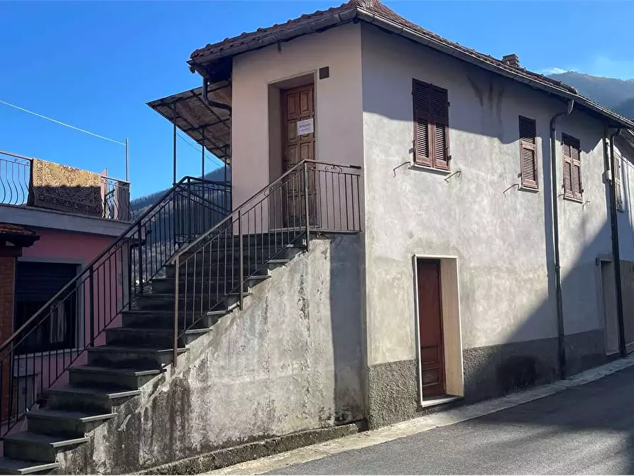 Immagine 1 di Casa indipendente in vendita  in Via Roma 18 a Rezzo