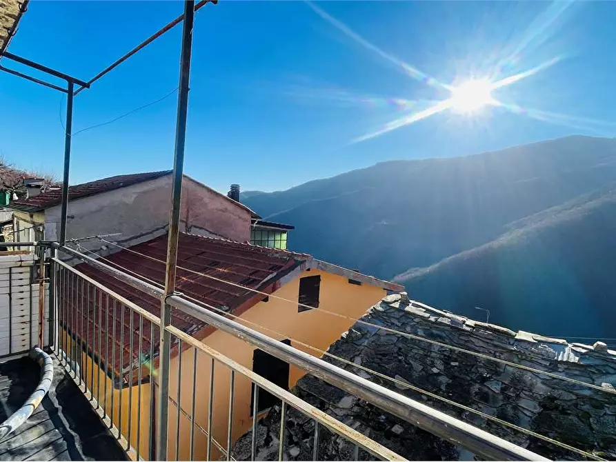 Immagine 9 di Casa indipendente in vendita  in Via Buenos Aires 8 a Rezzo