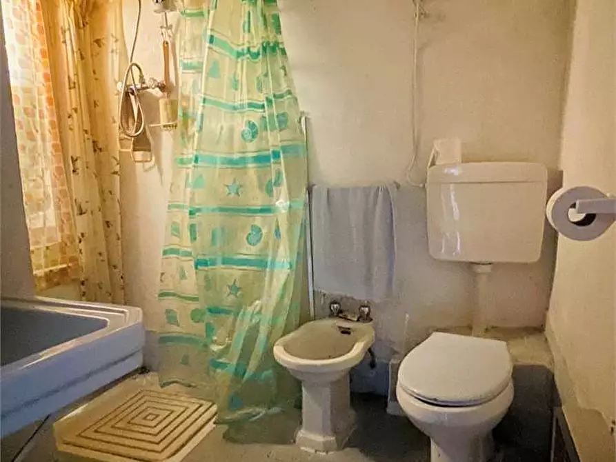 Immagine 19 di Casa indipendente in vendita  in Via Buenos Aires 8 a Rezzo