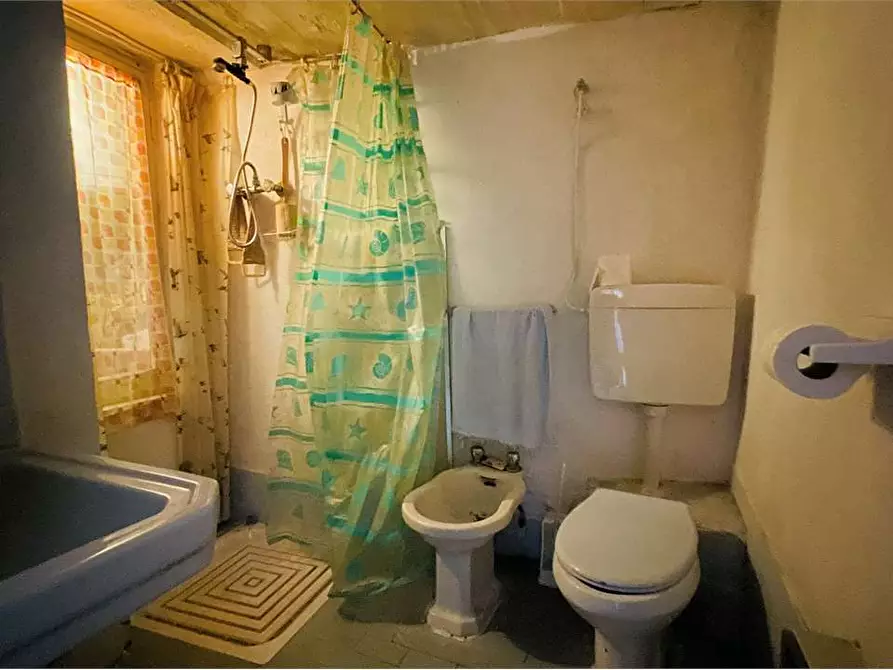 Immagine 18 di Casa indipendente in vendita  in Via Buenos Aires 8 a Rezzo