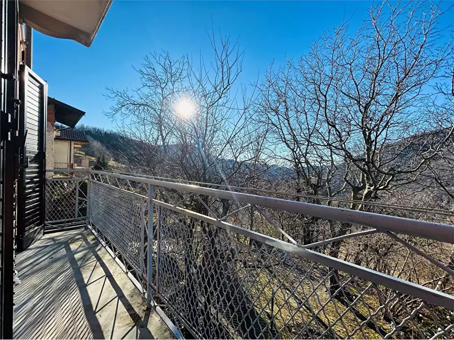 Immagine 9 di Casa indipendente in vendita  in Frazione Chionea  a Ormea