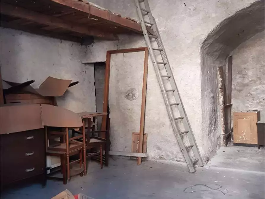 Immagine 10 di Garage in vendita  in Via Pelazza 11 a Ormea