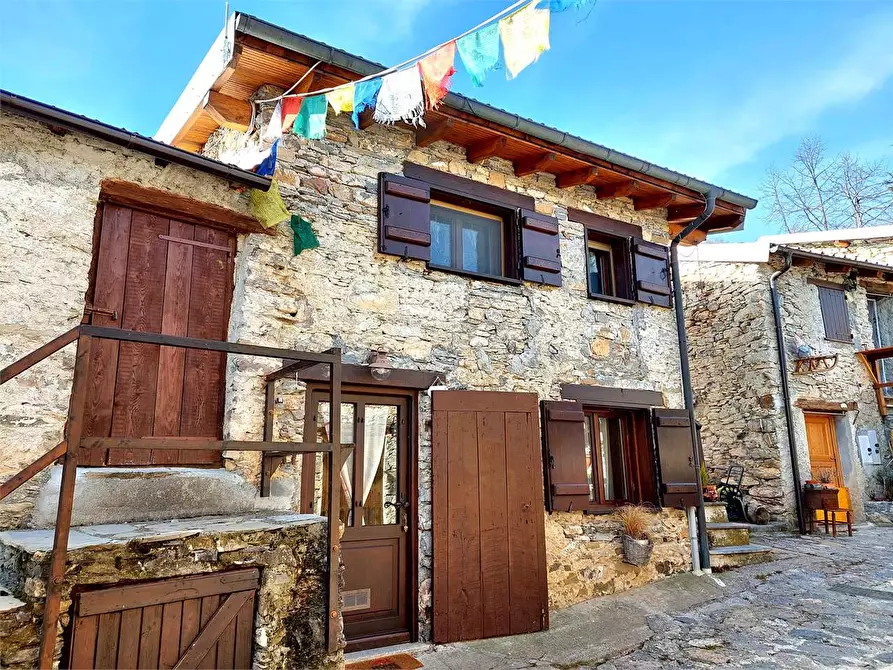 Immagine 1 di Casa indipendente in vendita  in Frazione Valcona Sottana a Mendatica