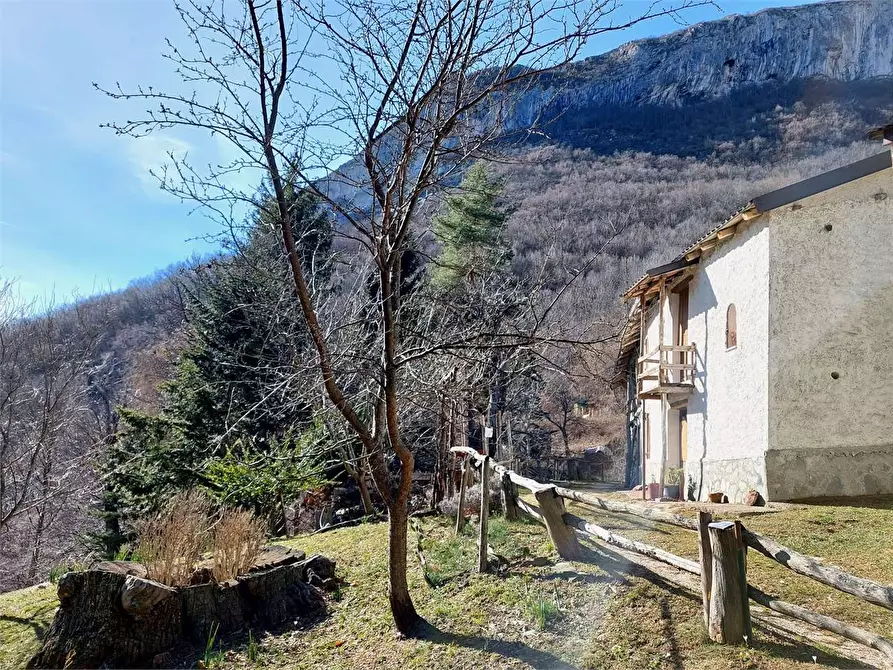 Immagine 1 di Rustico / casale in vendita  in Frazione Piambernardo a Garessio