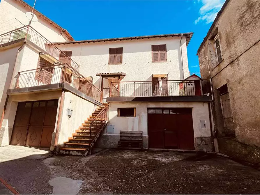 Immagine 1 di Casa indipendente in vendita  in Vico Vigna  11 a Borghetto D'arroscia