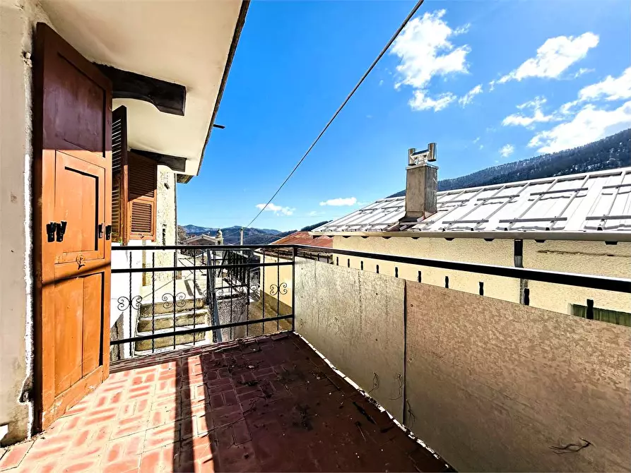 Immagine 8 di Casa indipendente in vendita  in Località Piaggia a Briga Alta