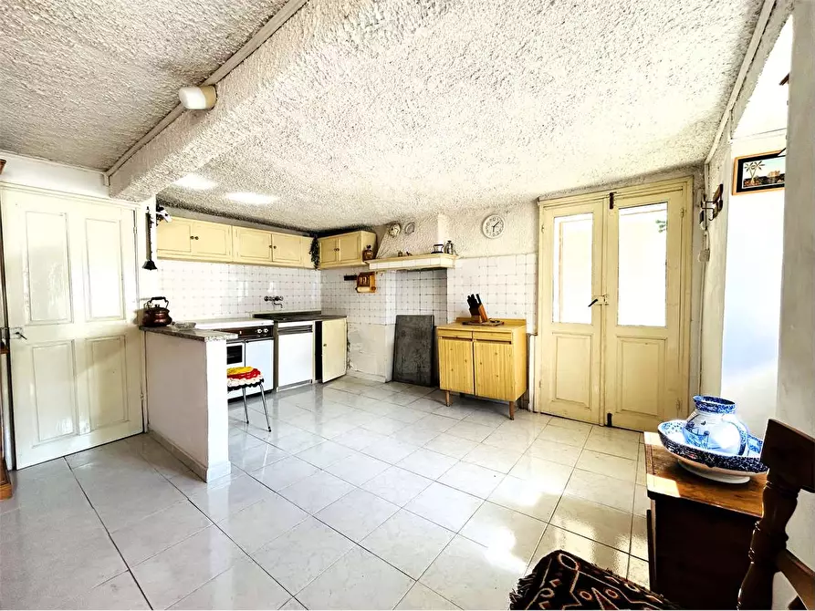 Immagine 5 di Casa indipendente in vendita  in Località Piaggia a Briga Alta