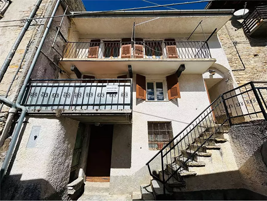 Immagine 1 di Casa indipendente in vendita  in Località Piaggia a Briga Alta
