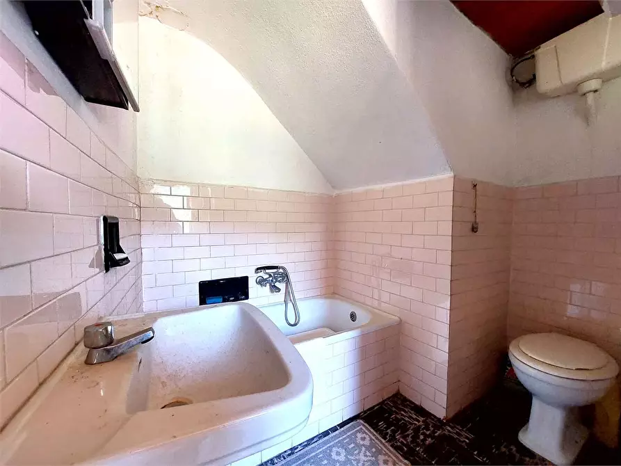 Immagine 19 di Casa indipendente in vendita  in Via Borgoratto 1 a Rezzo