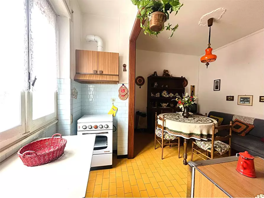 Immagine 5 di Appartamento in vendita  in Viale Cagna 33 a Ormea