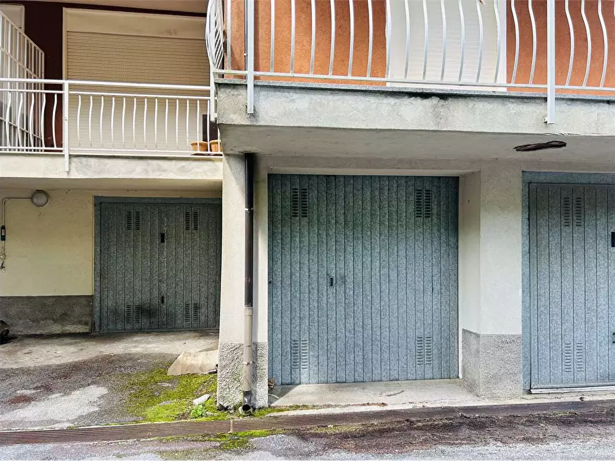 Immagine 1 di Garage in vendita  in Via Valcasotto 108 a Garessio