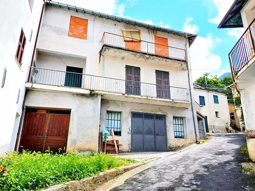 Immagine 1 di Appartamento in vendita  in Via Costa 20 a Armo