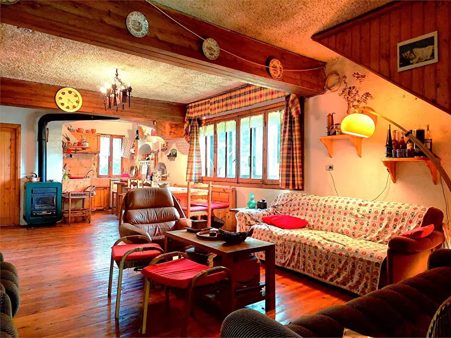 Immagine 11 di Casa indipendente in vendita  in Località San Bernardo  a Mendatica