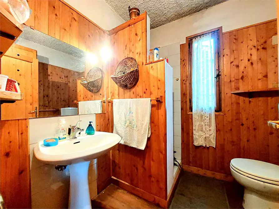 Immagine 13 di Casa indipendente in vendita  in Località San Bernardo  a Mendatica