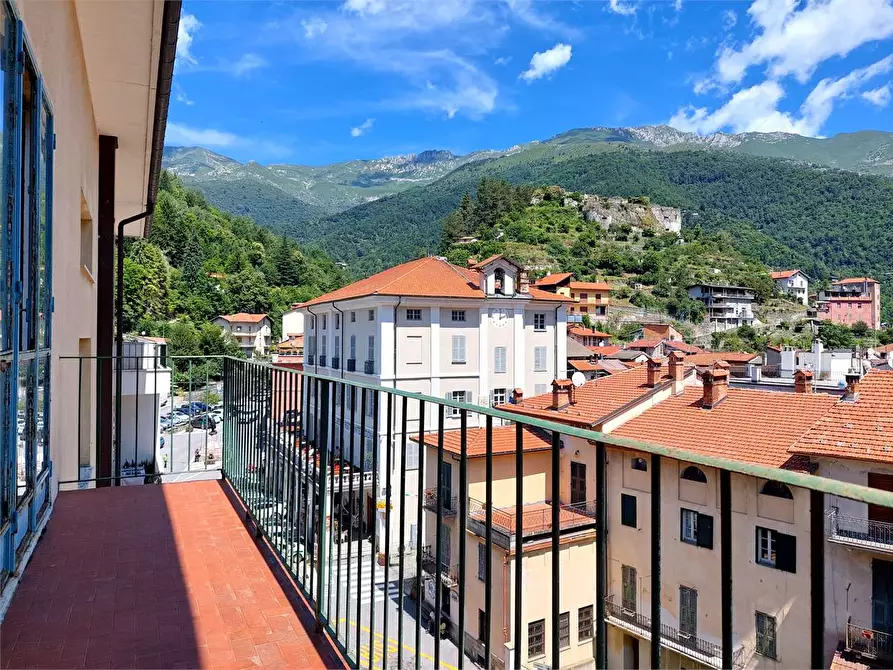 Immagine 19 di Appartamento in vendita  in Piazza della Libertà 3 a Ormea