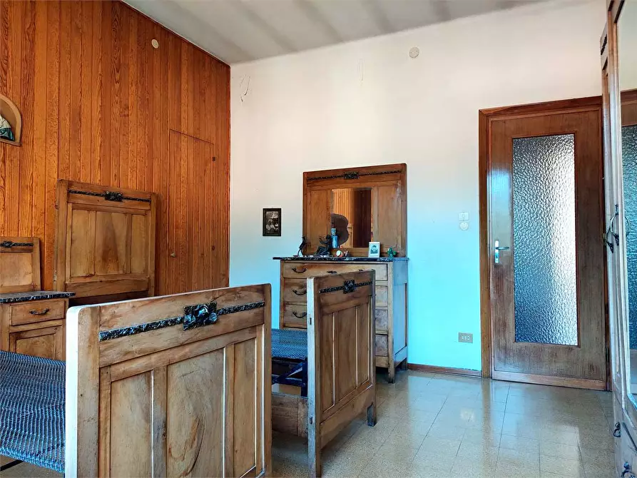 Immagine 26 di Appartamento in vendita  in Piazza della Libertà 3 a Ormea