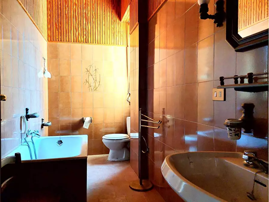 Immagine 28 di Appartamento in vendita  in Piazza della Libertà 3 a Ormea