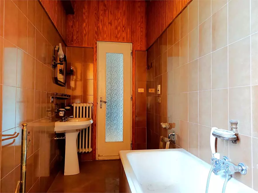 Immagine 29 di Appartamento in vendita  in Piazza della Libertà 3 a Ormea