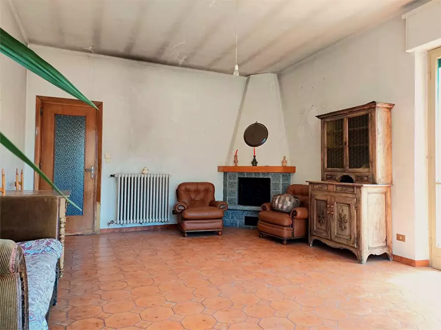 Immagine 8 di Appartamento in vendita  in Piazza della Libertà 3 a Ormea