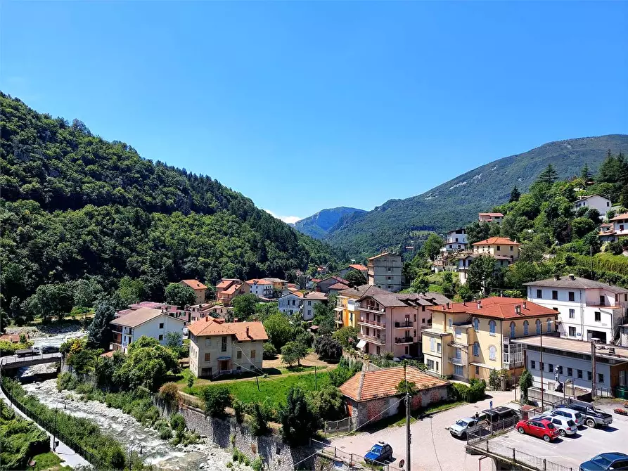 Immagine 5 di Appartamento in vendita  in Piazza della Libertà 3 a Ormea