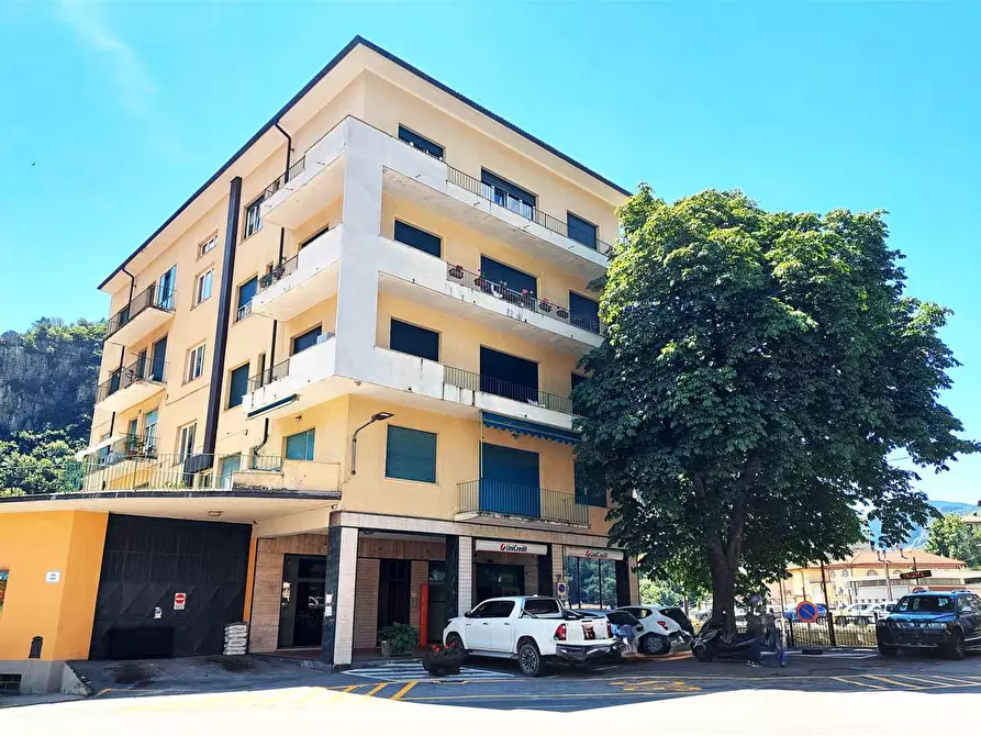 Immagine 30 di Appartamento in vendita  in Piazza della Libertà 3 a Ormea