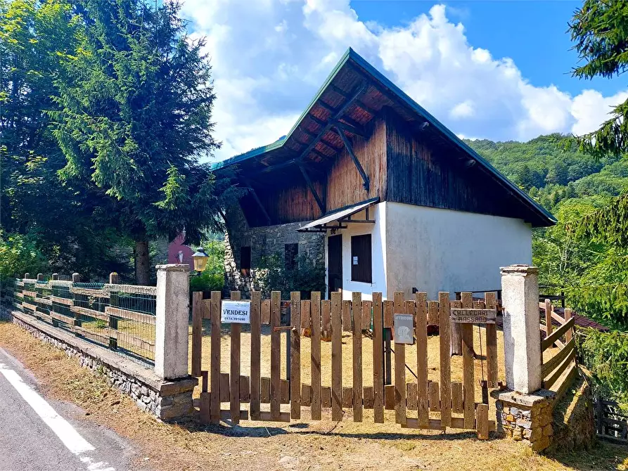 Immagine 36 di Casa indipendente in vendita  in Località San Bernardo  a Mendatica