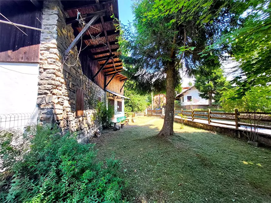 Immagine 34 di Casa indipendente in vendita  in Località San Bernardo  a Mendatica