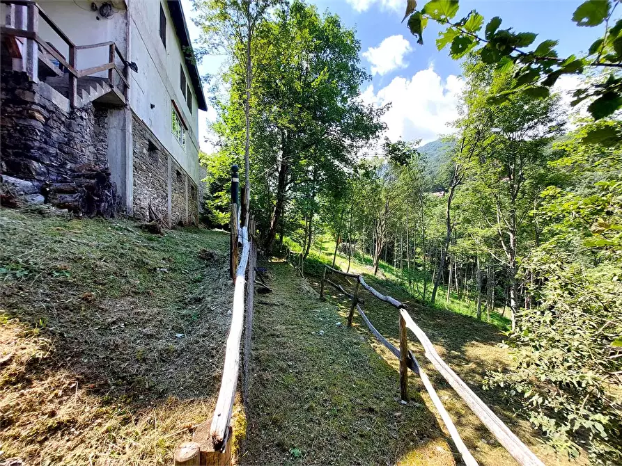 Immagine 29 di Casa indipendente in vendita  in Località San Bernardo  a Mendatica