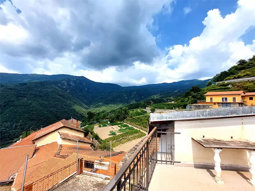 Immagine 12 di Appartamento in vendita  in Via Enrico Toti 11 a Armo