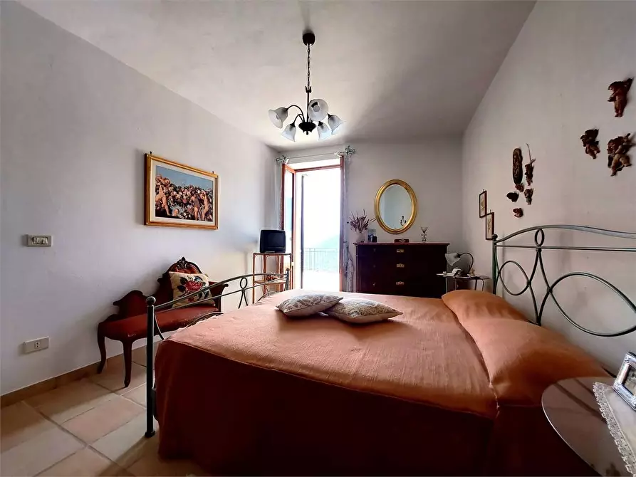 Immagine 16 di Appartamento in vendita  in Via Enrico Toti 11 a Armo