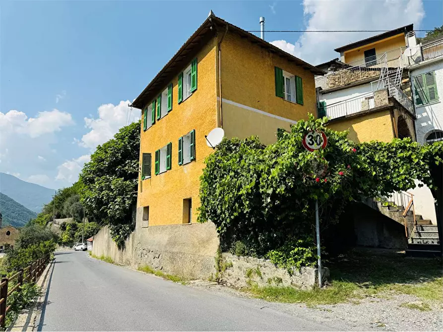 Immagine 1 di Casa indipendente in vendita  in Via San Lorenzo  17 a Pieve Di Teco