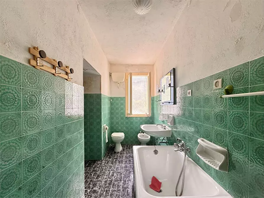 Immagine 14 di Appartamento in vendita  in Via Poggio 23 a Rezzo