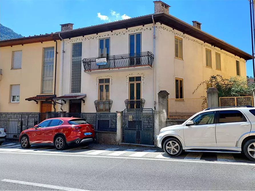 Immagine 1 di Casa indipendente in vendita  in Viale Cagna 6 a Ormea