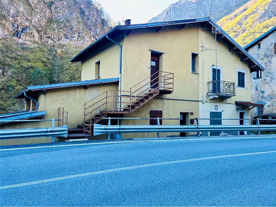 Immagine 1 di Appartamento in vendita  in Frazione Ponte di Nava 10 bis a Ormea