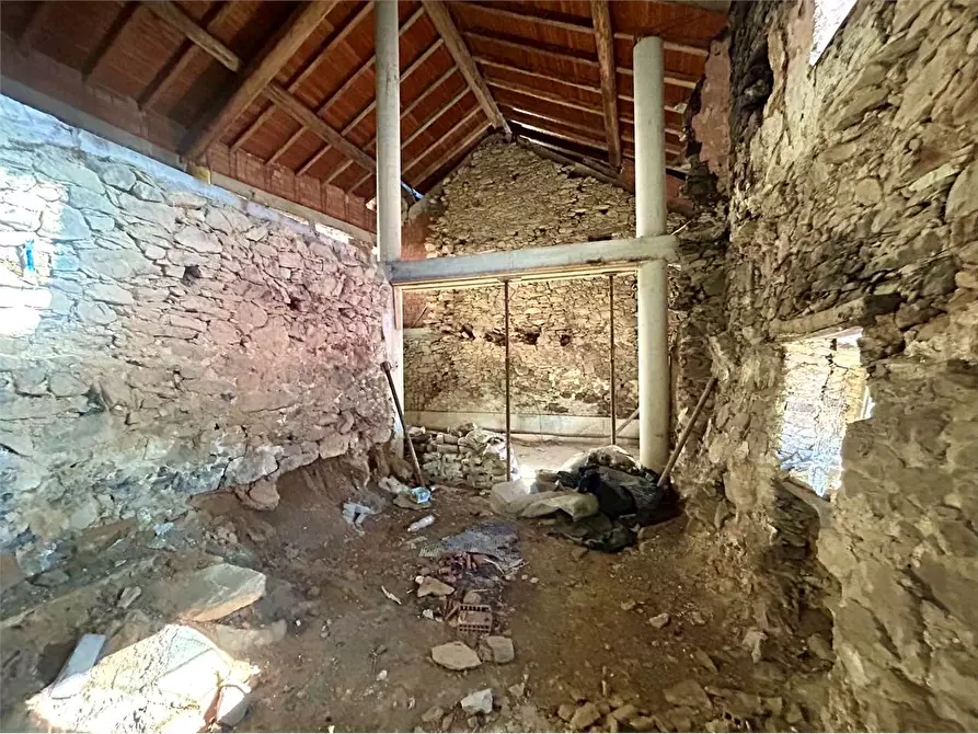 Immagine 2 di Rustico / casale in vendita  in Regione Sarezzo a Garessio