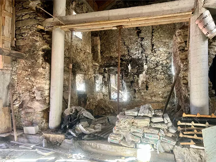 Immagine 14 di Rustico / casale in vendita  in Regione Sarezzo a Garessio