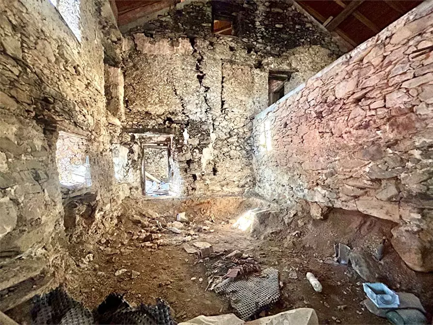 Immagine 15 di Rustico / casale in vendita  in Regione Sarezzo a Garessio
