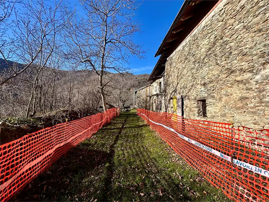 Immagine 2 di Rustico / casale in vendita  in Regione Sarezzo a Garessio
