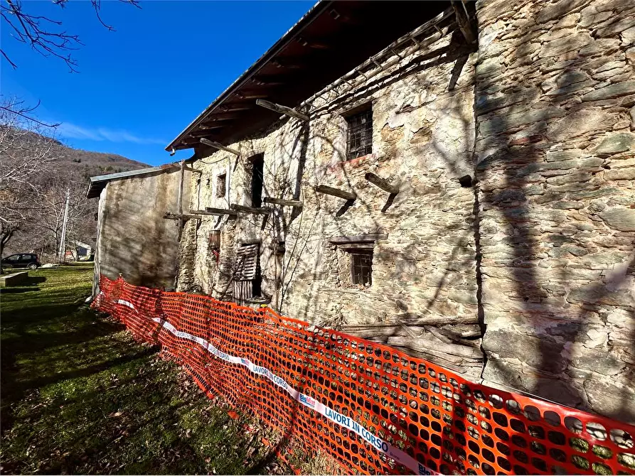 Immagine 3 di Rustico / casale in vendita  in Regione Sarezzo a Garessio