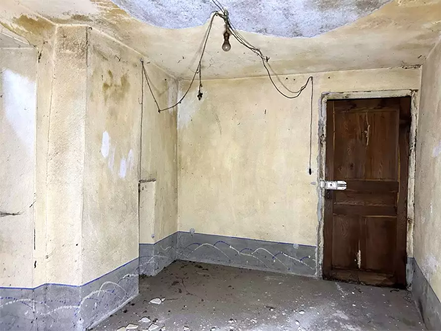 Immagine 8 di Rustico / casale in vendita  in Via Aleramo 10 a Ormea