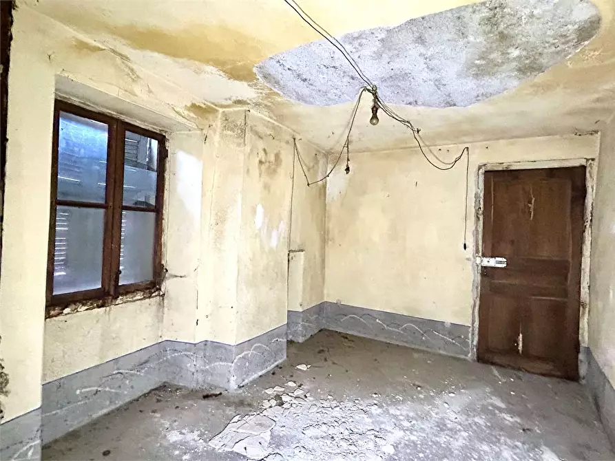 Immagine 12 di Rustico / casale in vendita  in Via Aleramo 10 a Ormea