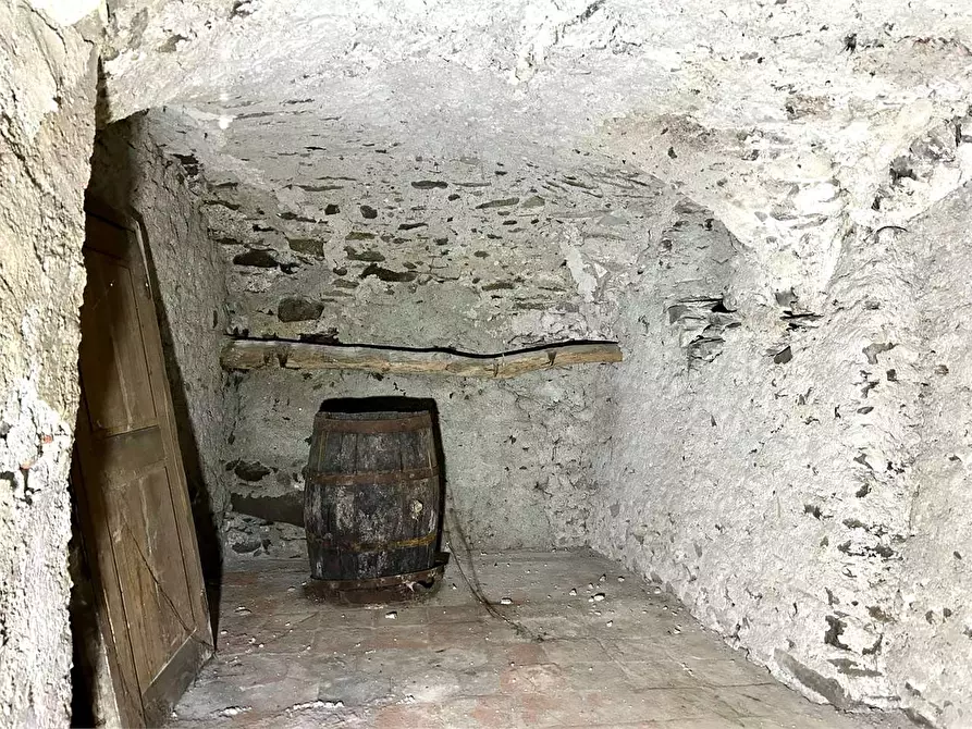 Immagine 26 di Rustico / casale in vendita  in Via Aleramo 10 a Ormea