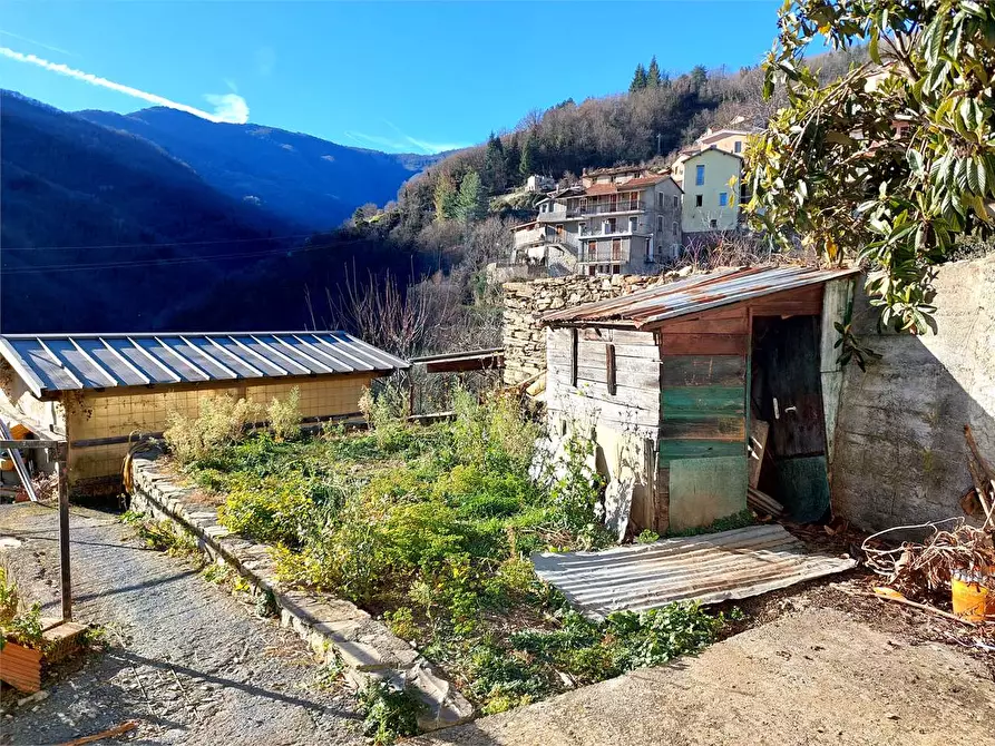 Immagine 17 di Appartamento in vendita  in Via Poggio 23 a Rezzo