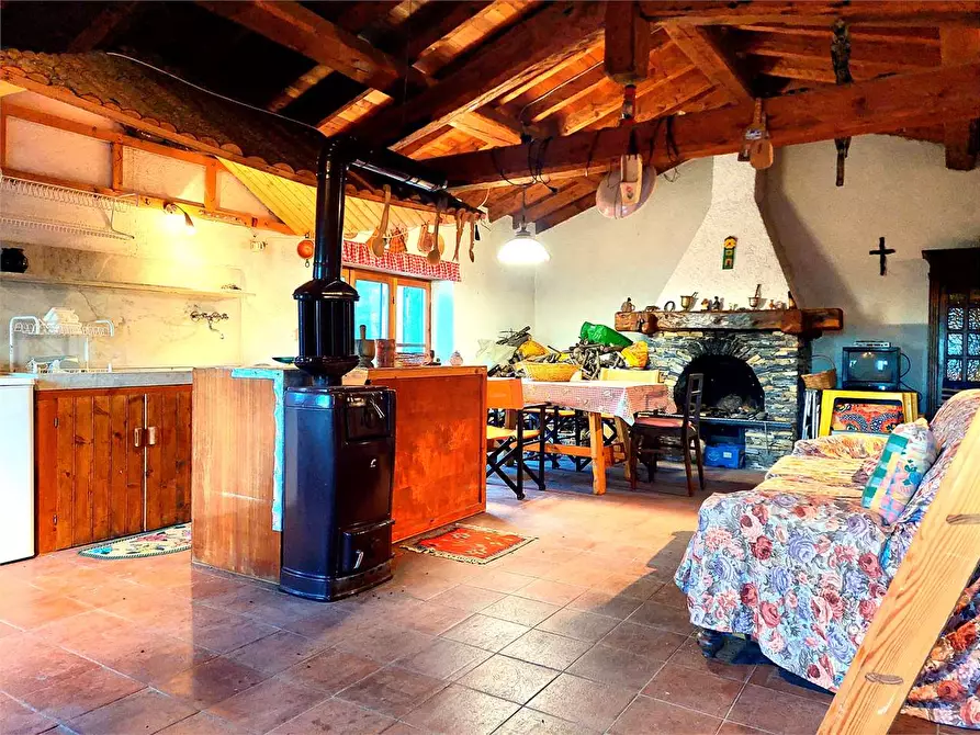Immagine 10 di Casa indipendente in vendita  in Località Pigheugia a Mendatica