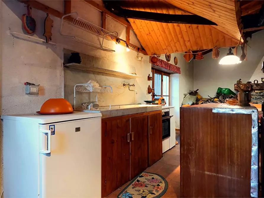 Immagine 12 di Casa indipendente in vendita  in Località Pigheugia a Mendatica