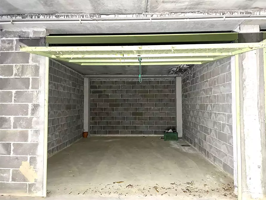 Immagine 3 di Garage in vendita  in Via Orti a Ormea