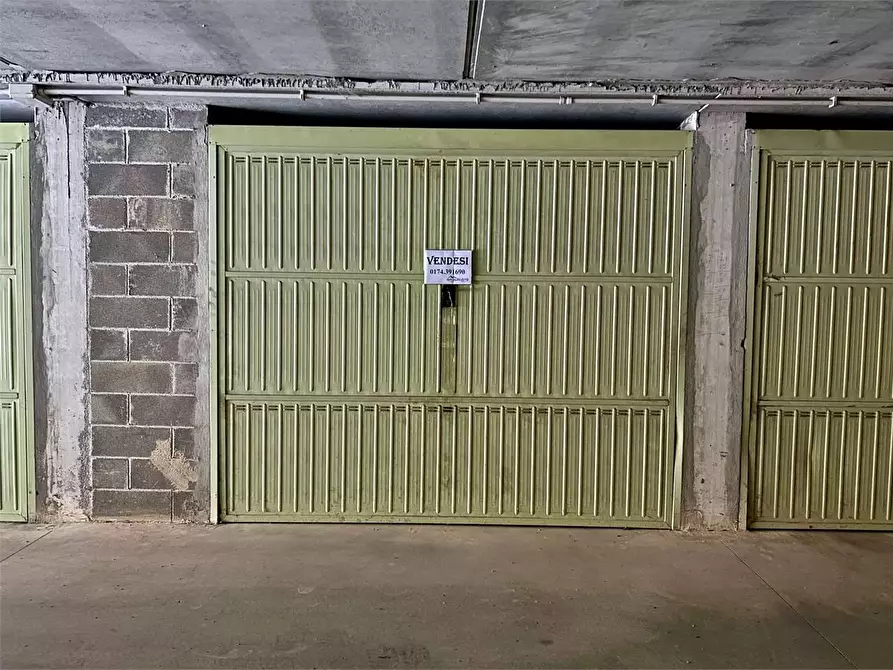 Immagine 2 di Garage in vendita  in Via Orti a Ormea