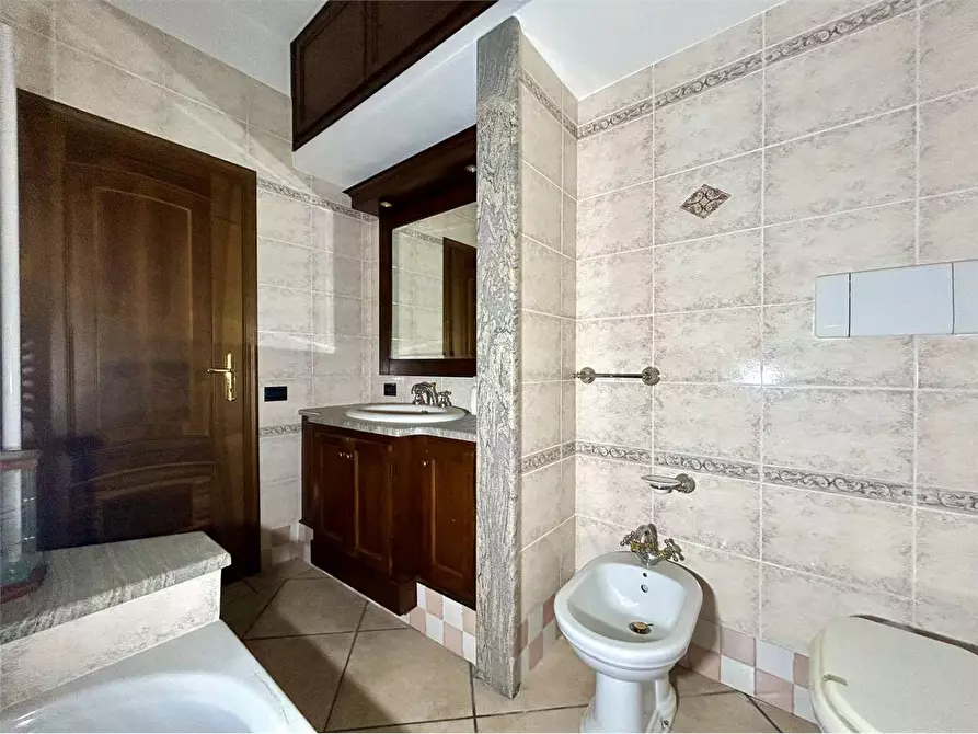 Immagine 21 di Appartamento in vendita  in Via Roma  118 a Ormea