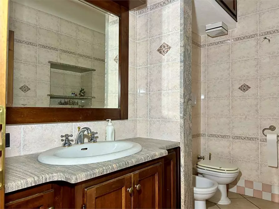 Immagine 19 di Appartamento in vendita  in Via Roma  118 a Ormea